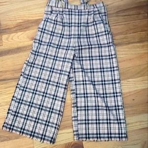 🔥Forever 21 ( kids ) Capri pants with suspender
